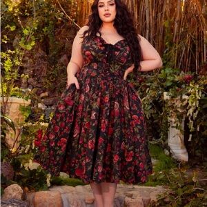♥️SOLD♥️ Ambrosia Dress in Pomegranate Print | LFEN | La Femme En Noir